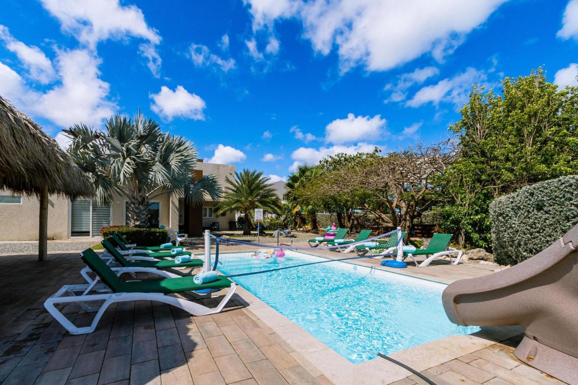 Koyari Modern Condos 9Br 7Ba Sleeps 26 W/ Pool And Roof Deck Palm Beach Exterior foto